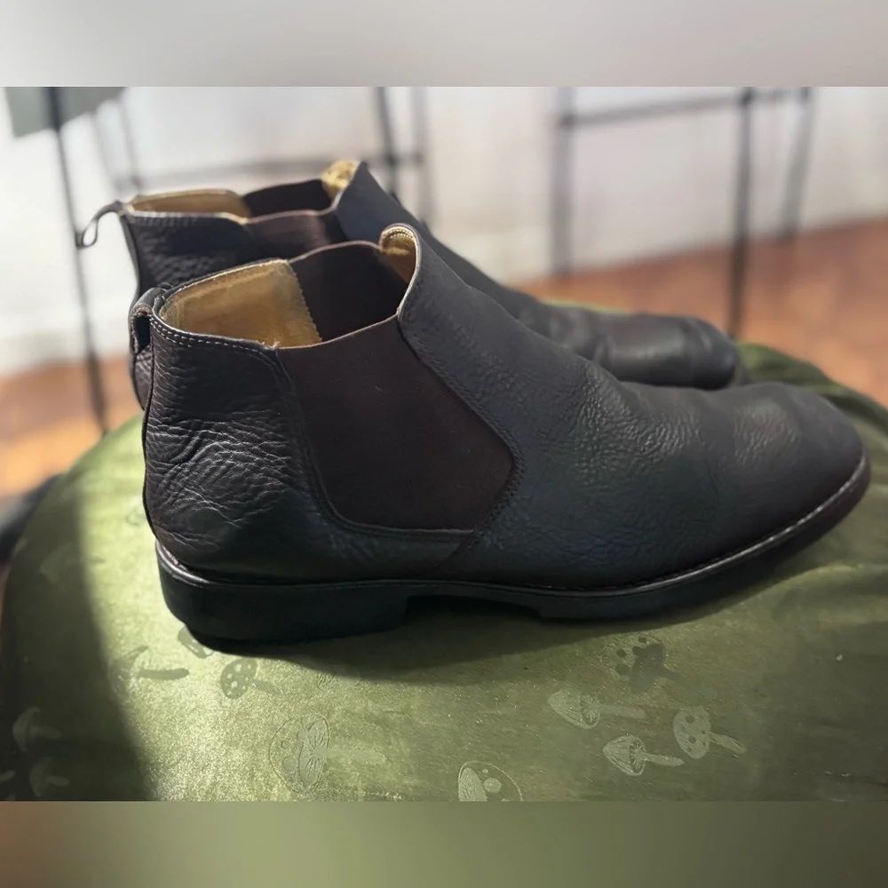 Sandro Dark Brown Leather Chukka Boots with Elastic Side Panels- calfskin